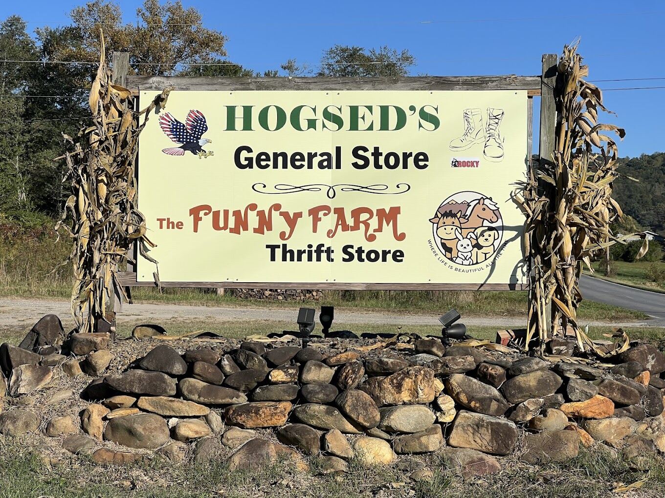 Hogsed's General Store and The Funny Farm Thrift Store road sign